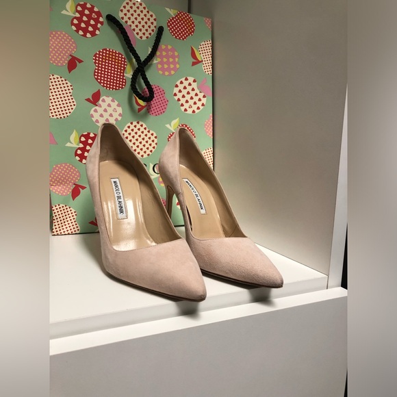 Manila blahnik Peach tan heels 💕💕 - Picture 11 of 12